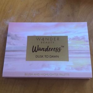 Wander beauty wanderess dusk to dawn